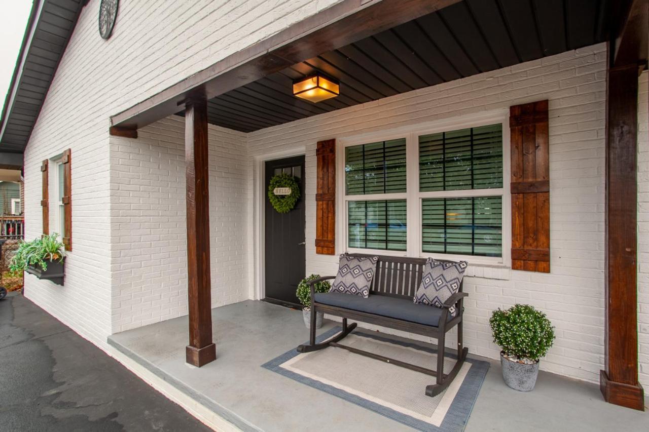 Blue Valley Inn - Hot Tub & Spacious Play Area! Knoxville Ngoại thất bức ảnh